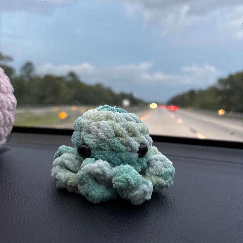 Vans Plush Octopus Keychain - Green and White - Picture 2 of 3